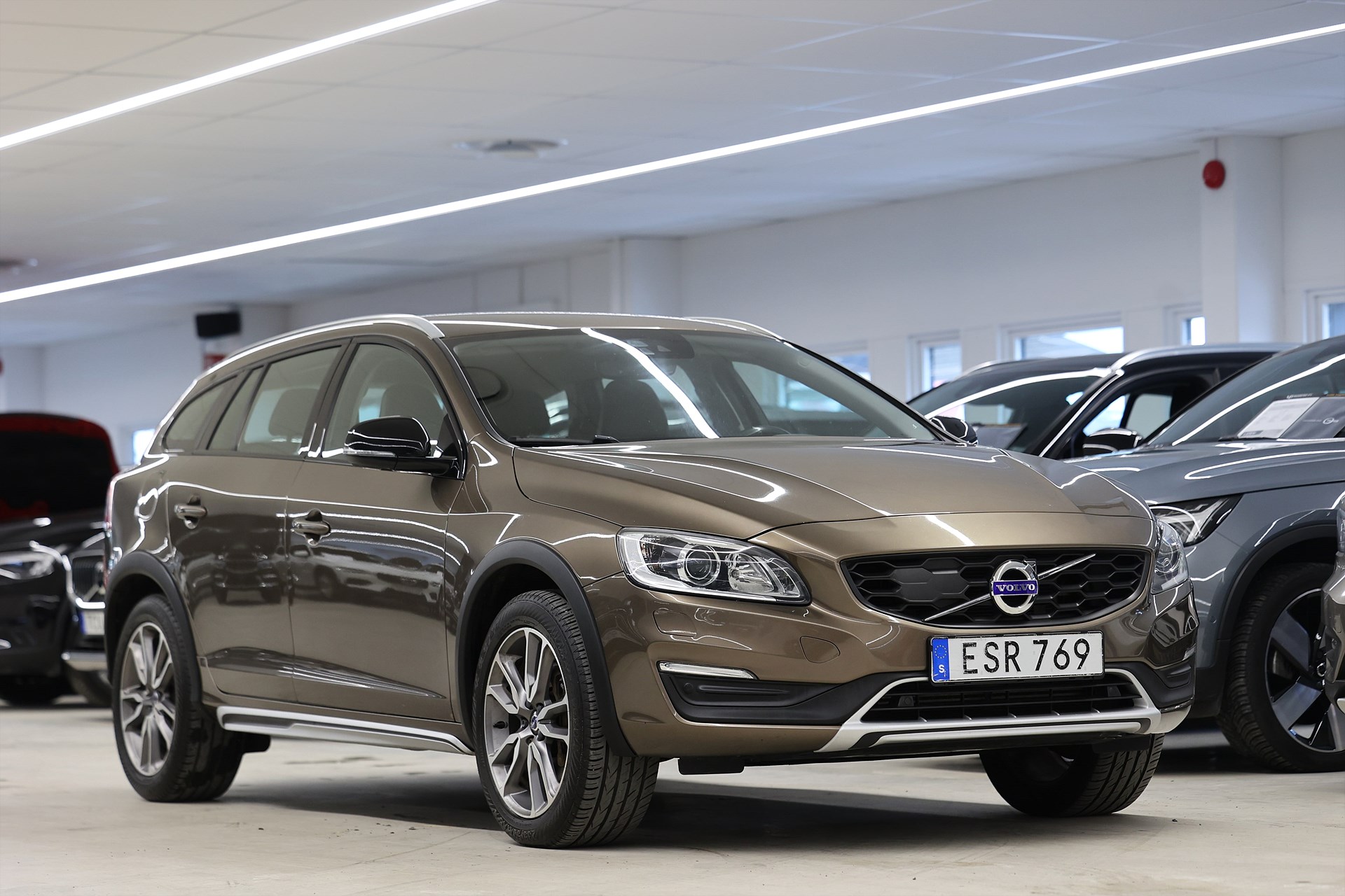 Volvo V60 Cross Country D3 150hk Classic Navi Värmare Keyless