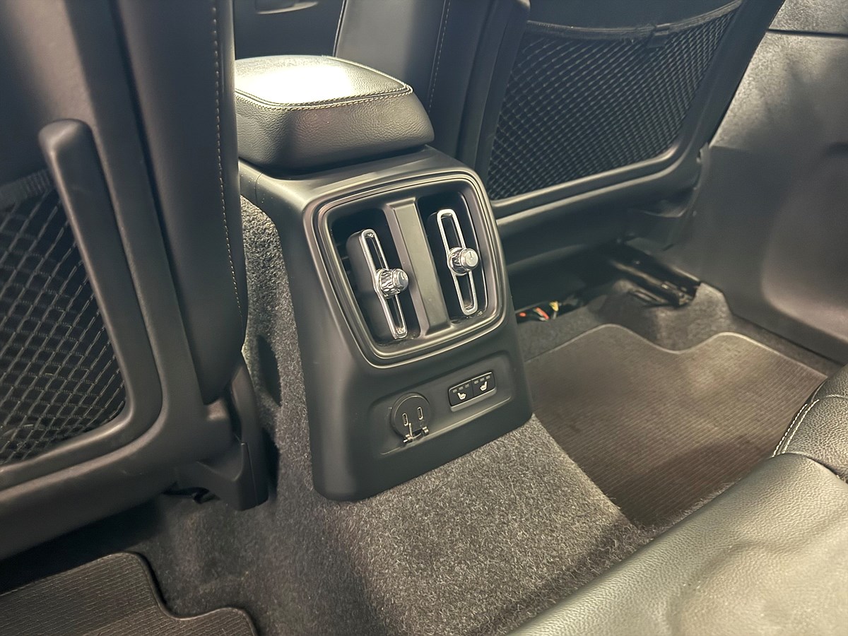 Volvo XC40 – bild 26