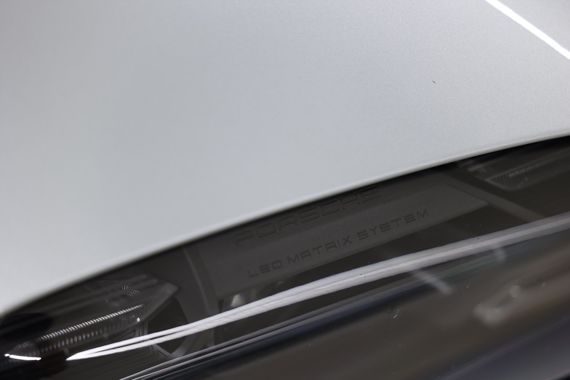 Porsche Taycan 4 Cross Turismo OffroadDesign Pano HUD BOSE 21