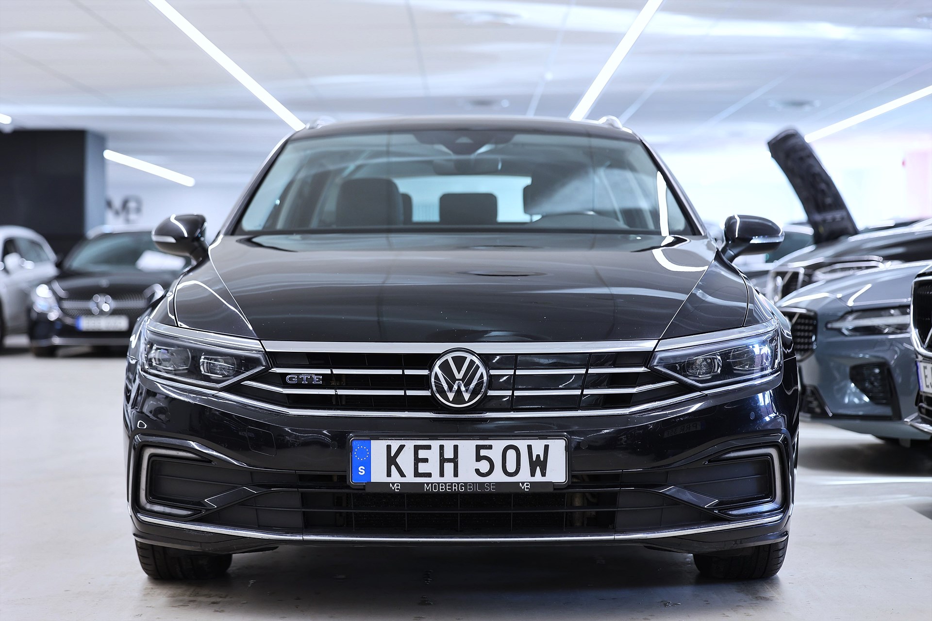 Volkswagen Passat GTE IQ Cockpit B-kamera Drag Värmare MOMS