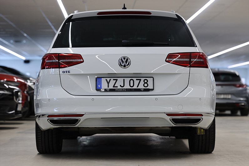 Volkswagen Passat GTE 1.4 TSI 218hk *Kampanj!* Värmare Kamera Drag