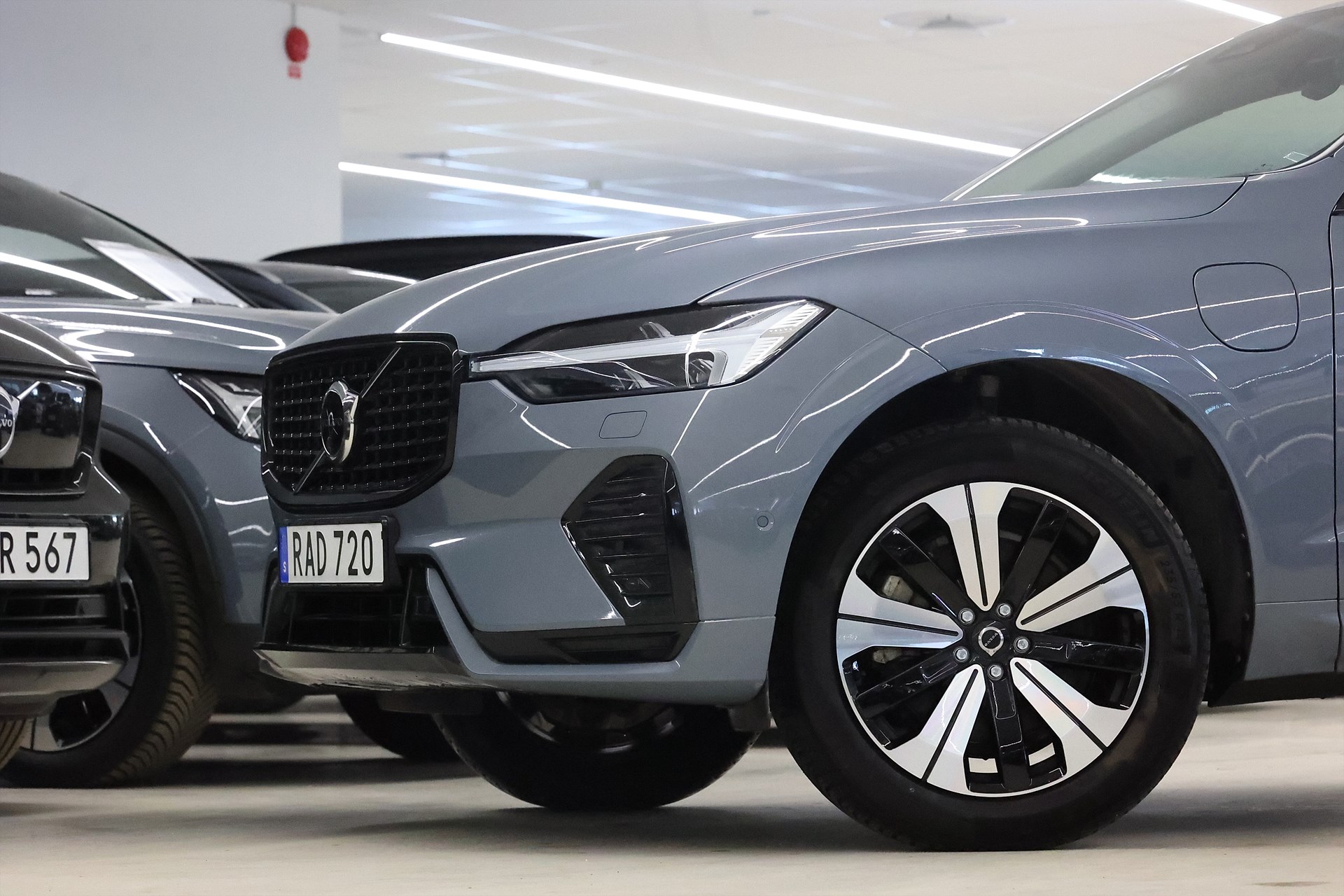 Volvo XC60 Recharge T8 AWD 456hk Plus Dark Pano 360 Drag