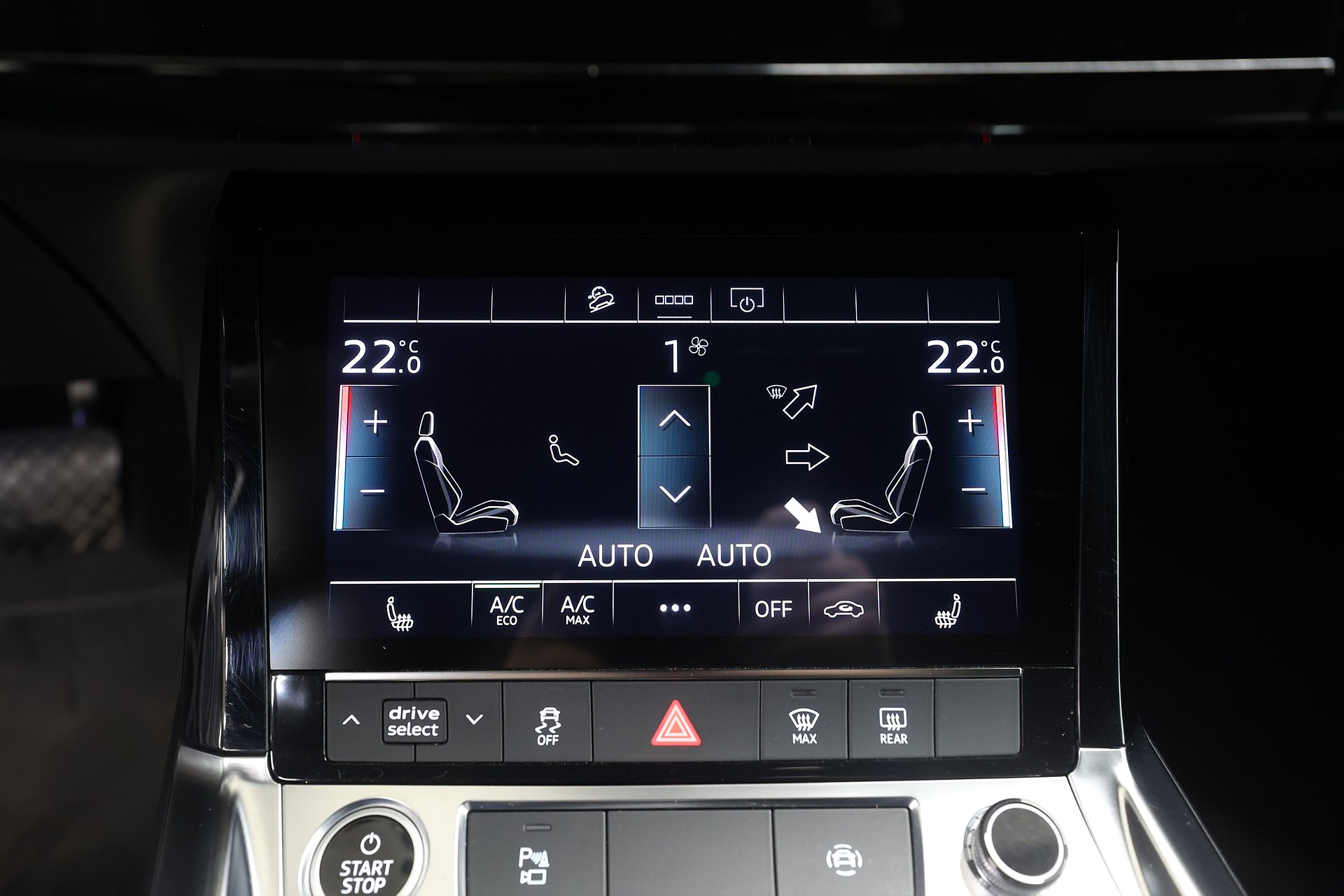 Audi e-tron 50 Quattro 313hk *Hjulkampanj!* Proline Navi B-kamera Drag MOMS