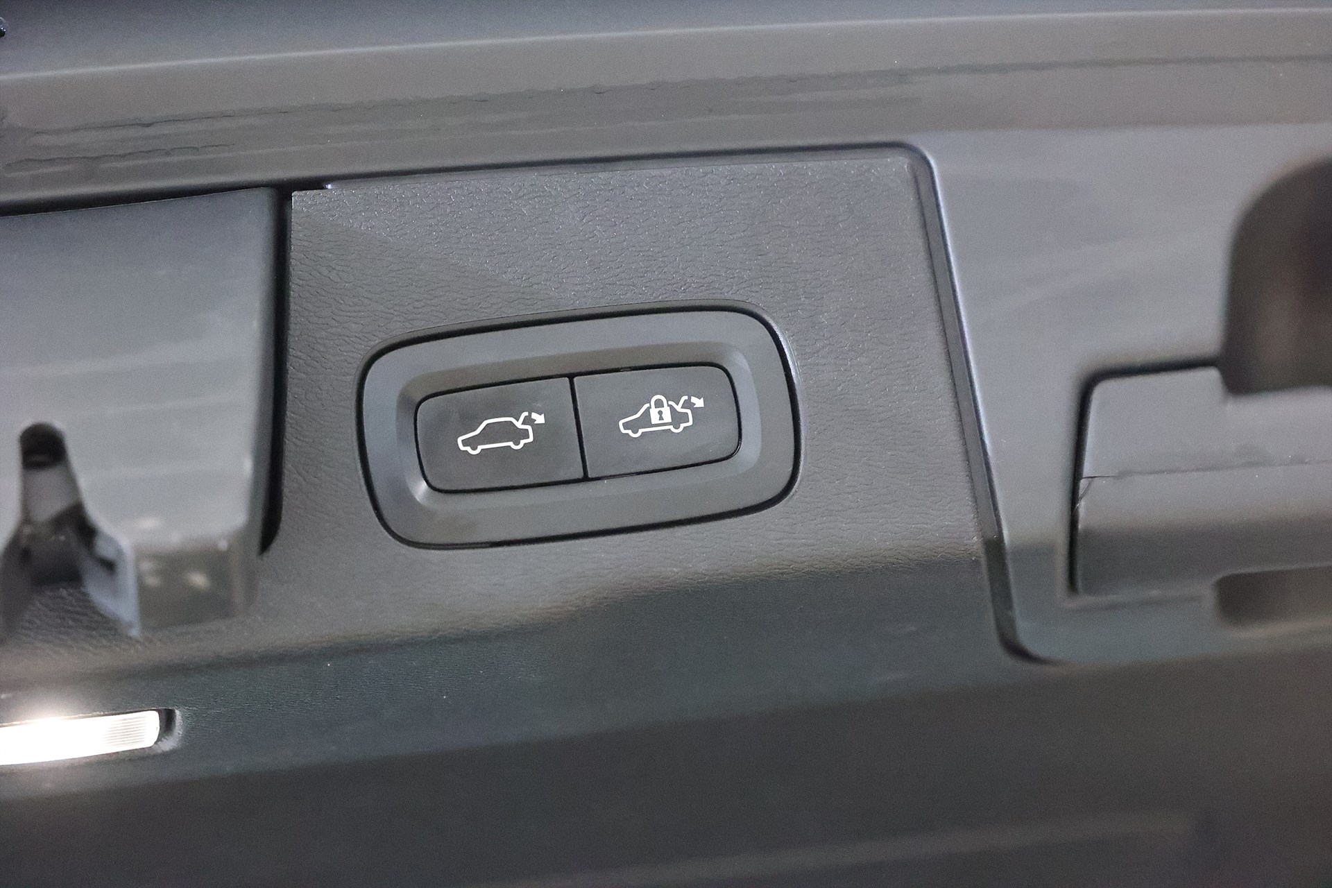 Volvo XC60 D4 AWD 190hk Inscription 360 Drag Värmare Navi