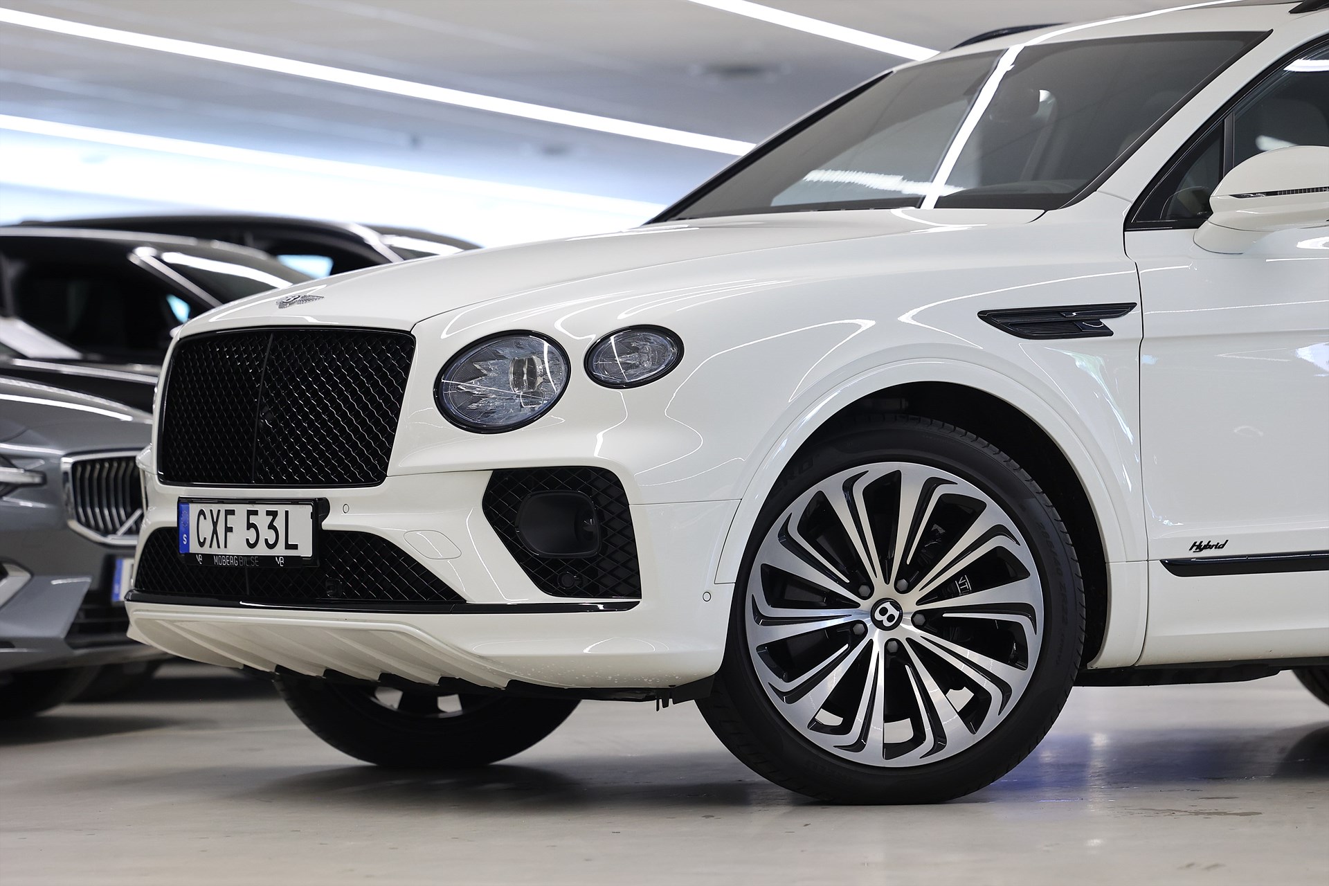 Bentley Bentayga Hybrid Blackline Naim Mulliner Pano
