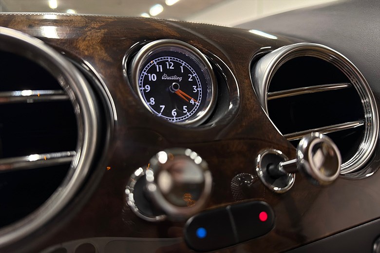 Flying Spur L 6.0 W12 AWD, 560hk, 2006, Unik 2006, svart – bild 19 av 26, begagnad hos Niber i Järfälla
