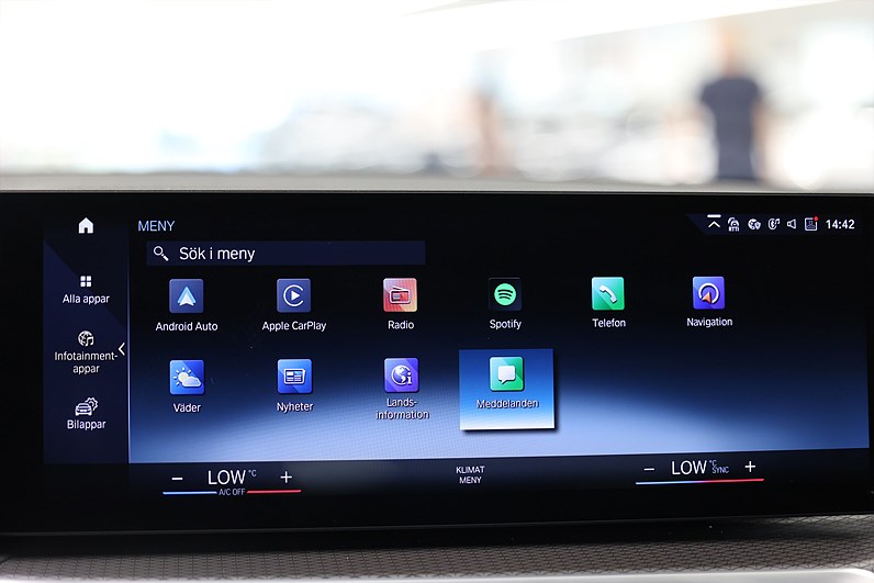 BMW 330e xDrive Touring M Sport Individual Shadow Line Drag Carplay