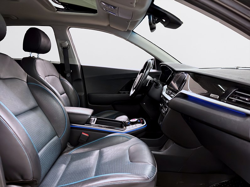 Kia e-Niro 64 kWh 204hk Helg på Moberg! Advance JBL Keyless Navi B-Kamera