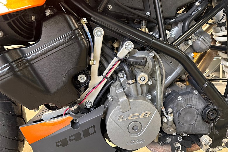 K.T.M. 990 SUPERDUKE, 3 brukare, LÅG MIL 2005, lgul – bild 20 av 21, begagnad hos Niber i Järfälla