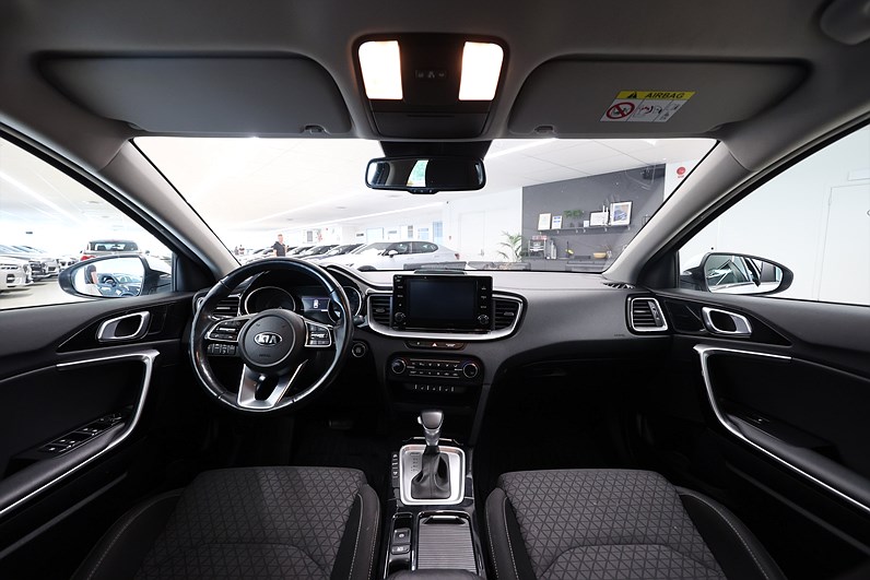 Kia Ceed Plug-in SportsWagon 141hk B-kamera Keyless CarPlay