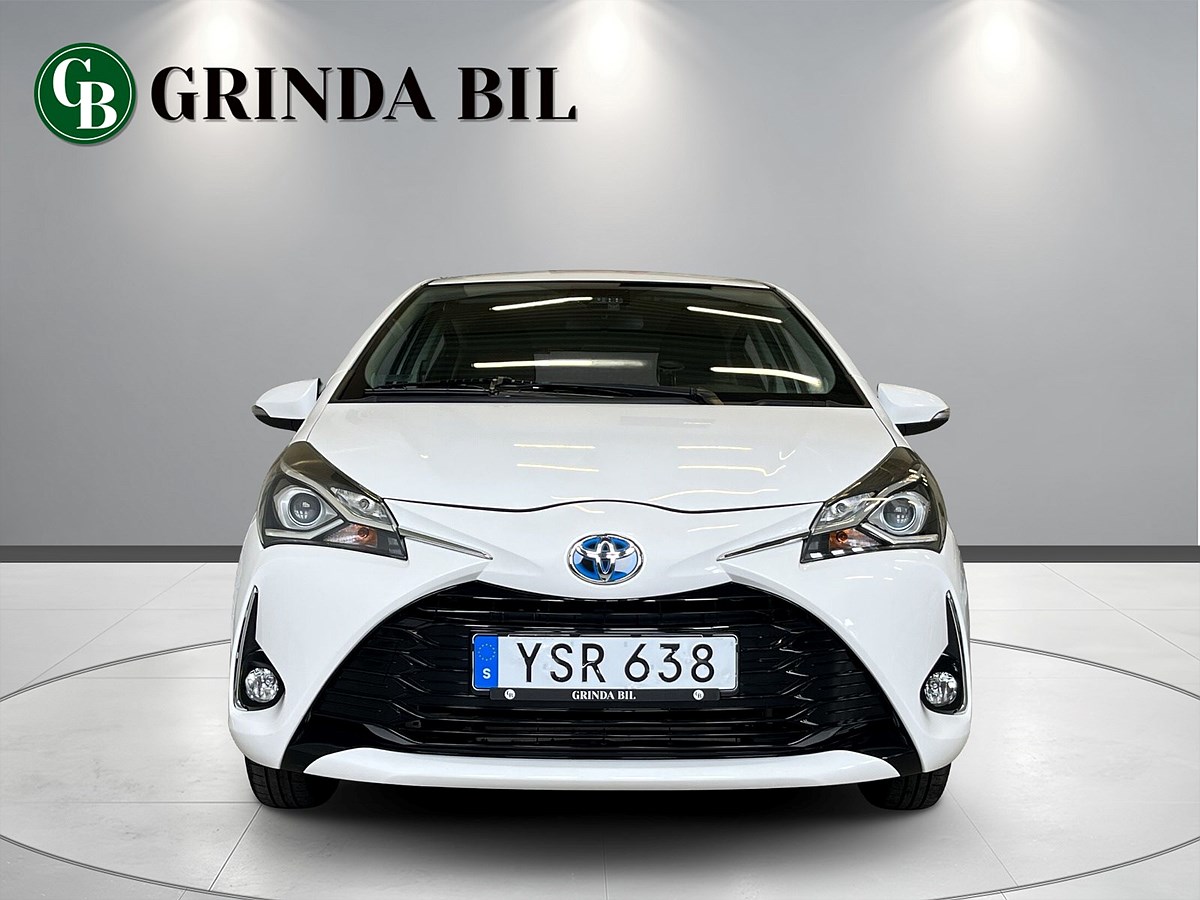 Toyota Yaris Hybrid e-CVT, 101hk, 2017