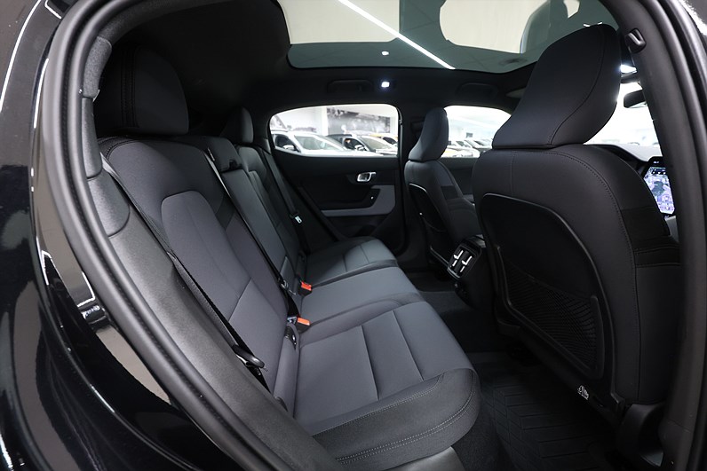 Polestar 2 Standard Range Single Motor 231hk *Hjulkampanj!* Plus H/K Pano MOMS