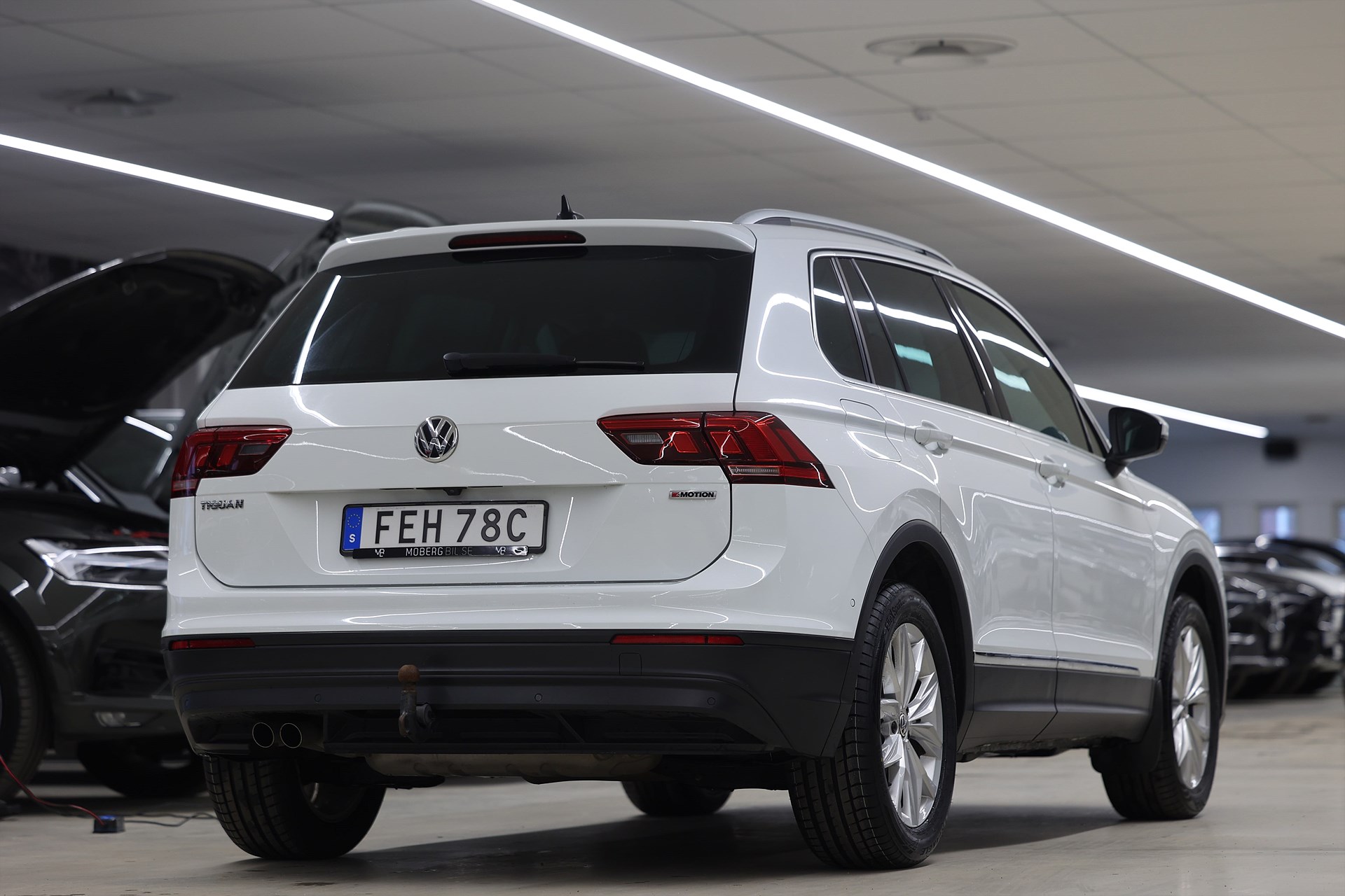 Volkswagen Tiguan 2.0 TSI 4M 190hk CarPlay B-Kamera Drag Värmare