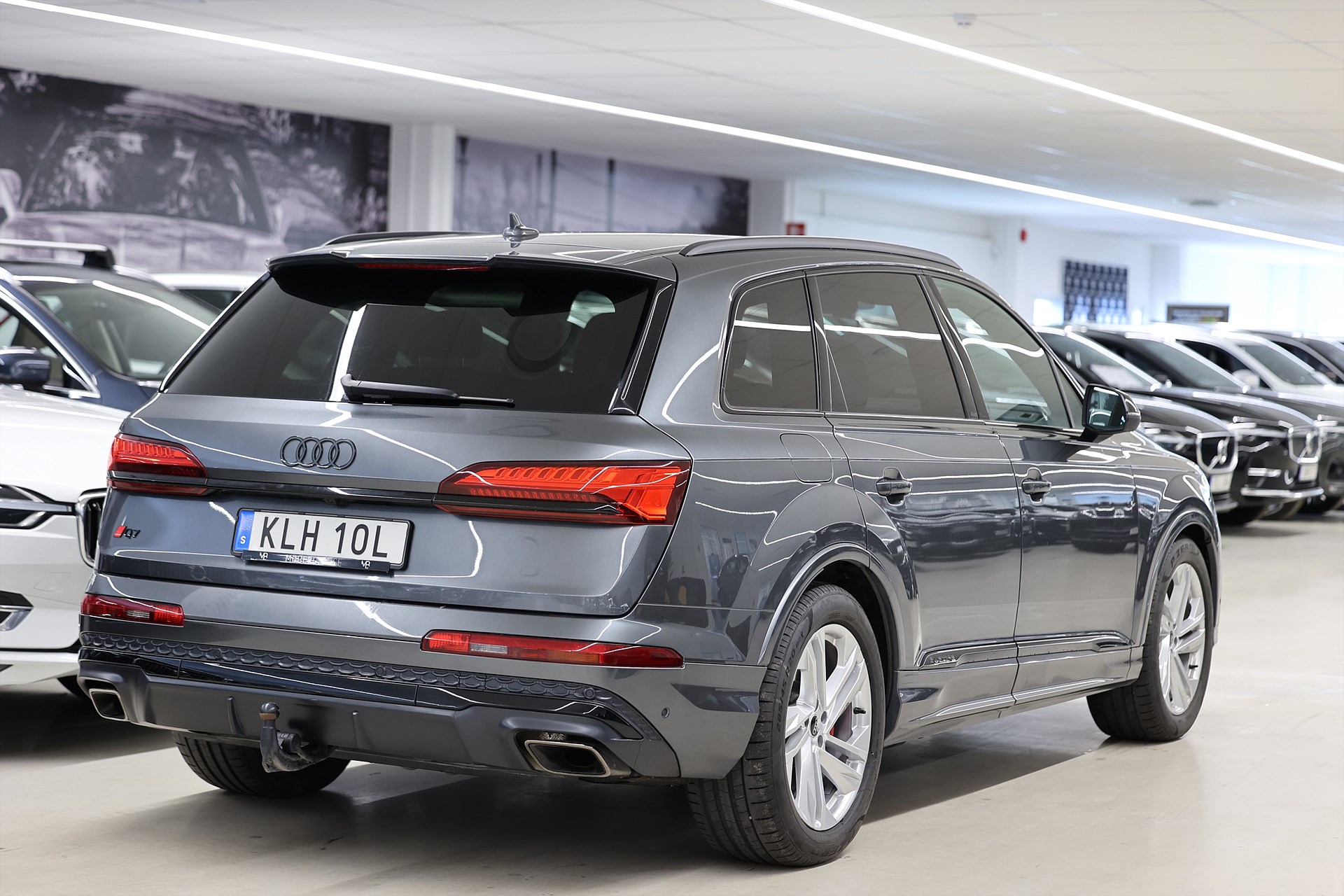 Audi Q7 60 TFSI e quattro S-line 490hk Svart Optik Drag Leasbar