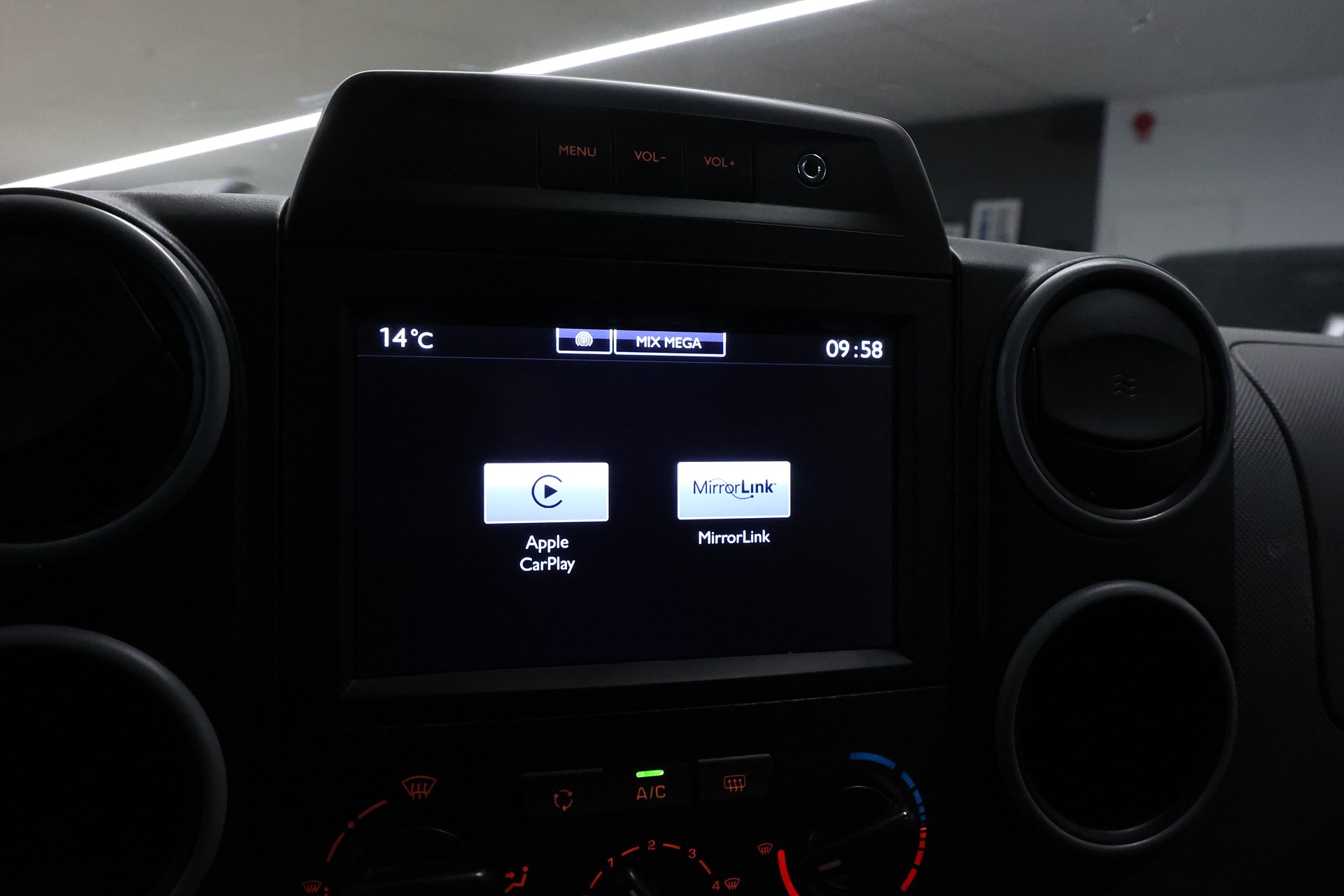 Citroën Berlingo 1.6 BlueHDi 75hk L1 PDC CarPlay MOMS