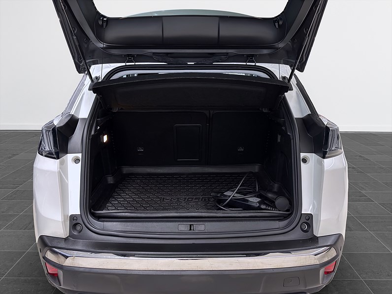 Peugeot 3008 HYBRID 225 EAT 224hk Allure Navi B-Kamera PDC