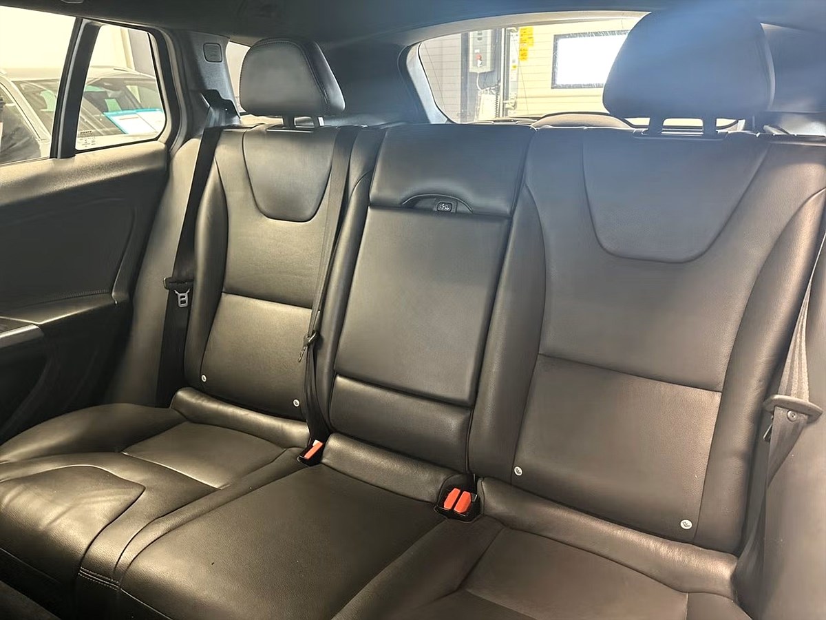 Volvo V60 Cross Country – bild 15