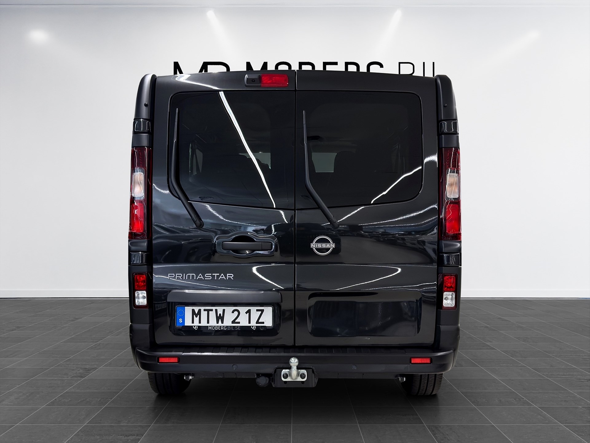 Crew 3.0t 2.0 dCi 170hk L2 9-Sits Drag B-Kamera Keyless PDC