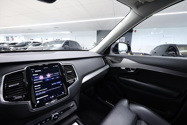 Volvo XC90 T8 II 456hk R-Design AWD H/K 7-sits B-Kamera Keyless MOMS