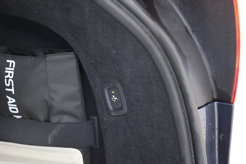 Volvo V90 T8 Twin Engine 392hk Inscription Läder HUD H/K 360 Drag