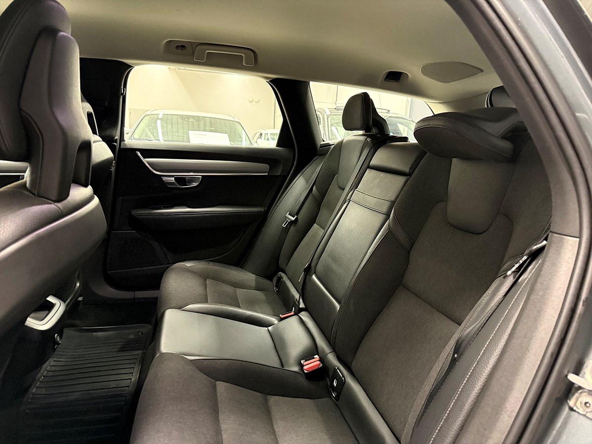 Volvo V90 Cross Country – bild 20