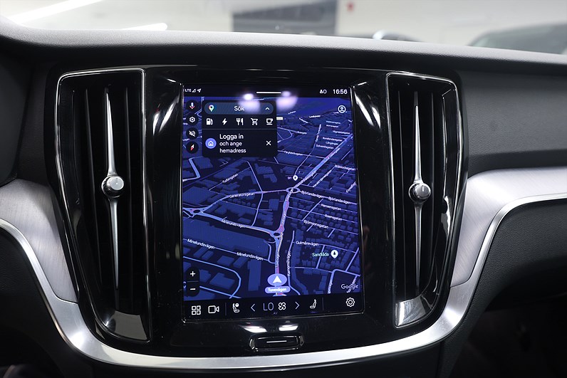 Volvo V60 Recharge T6 AWD 350hk Core Drag B-kamera Keyless