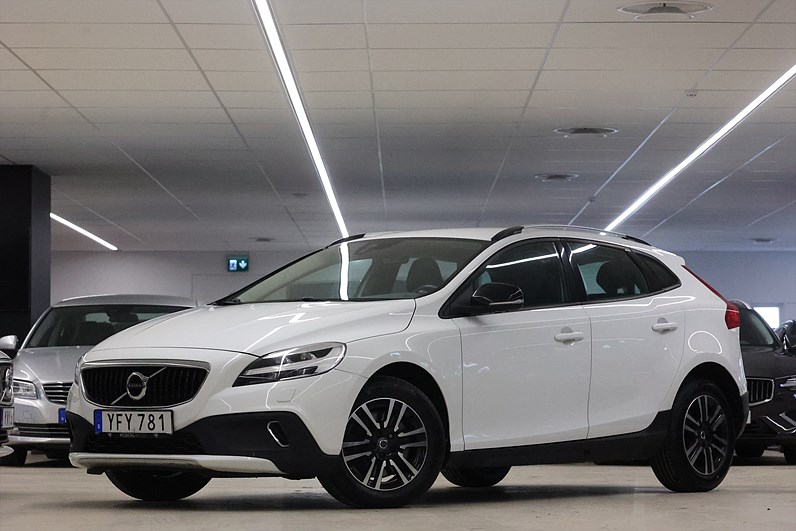 Volvo V40 Cross Country D2 120hk Momentum Navi Bluethooth PDC