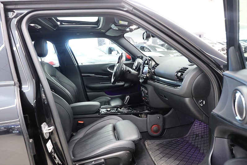 MINI JCW ALL4 Clubman 306hk H/K HUD Pano Läder Navi