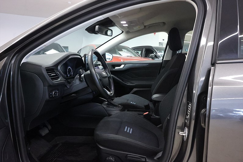 Ford Focus Active 1.0 Hybrid 125hk Active + B-kamera Navi