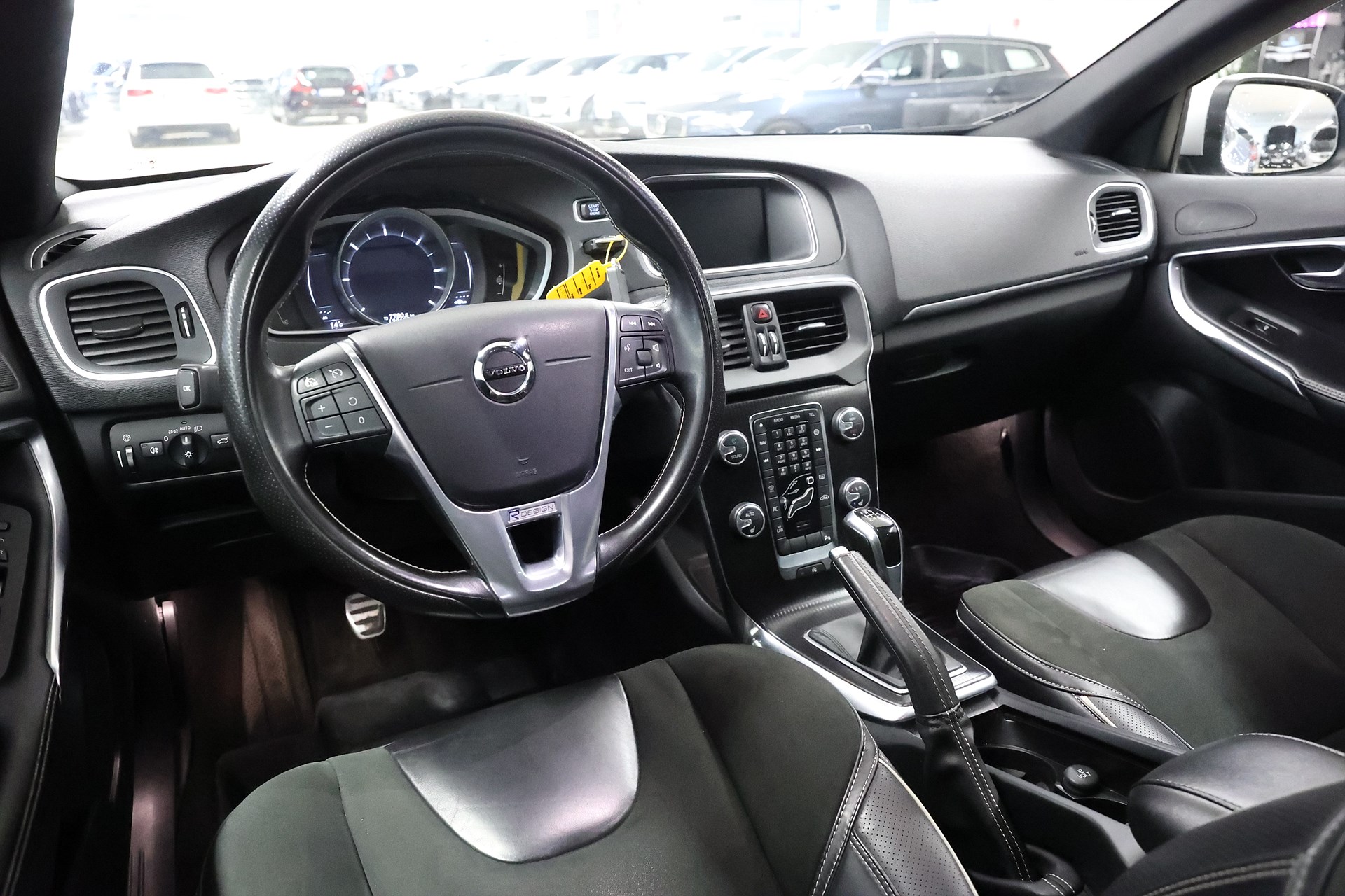 Volvo V40 D2 120hk R-Design Värmare PDC