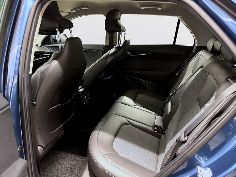 Kia Niro Plug-In-Hybrid 183hk Action Drag Navi PDC B-Kamera