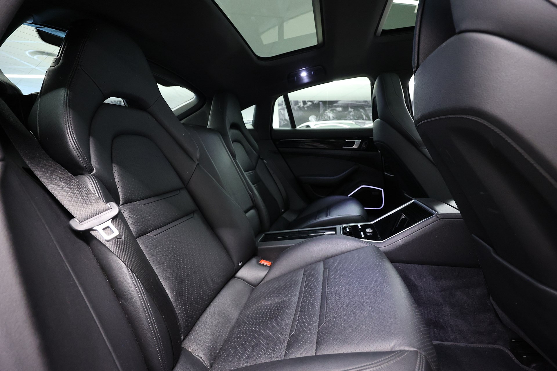 Porsche Panamera 4 E-Hybrid PDK 462hk SportDesign Pano Bose