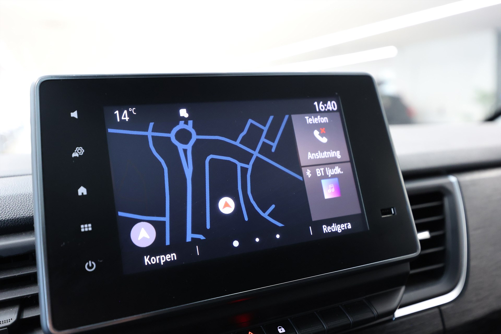Nissan Primastar 2.0 dCi 150hk Tekna L2H1 Navi V-Inrett Värmare Drag B-Kamera