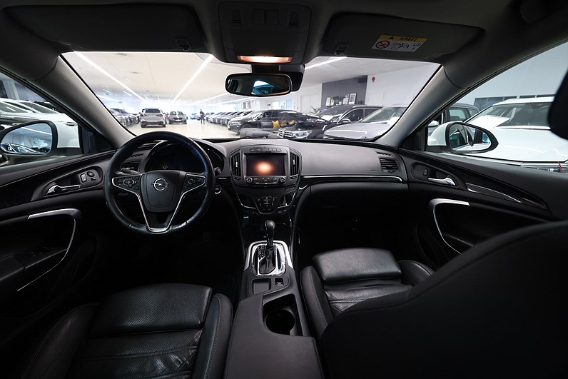 Opel Insignia 2.0 CDTI 4x4 170hk Business T-Lucka Skinn PDC Adapth farth