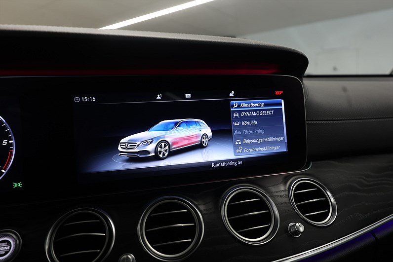 Mercedes-Benz E 200 T d 150hk AMG Pano 360° Alcantara Night Paket