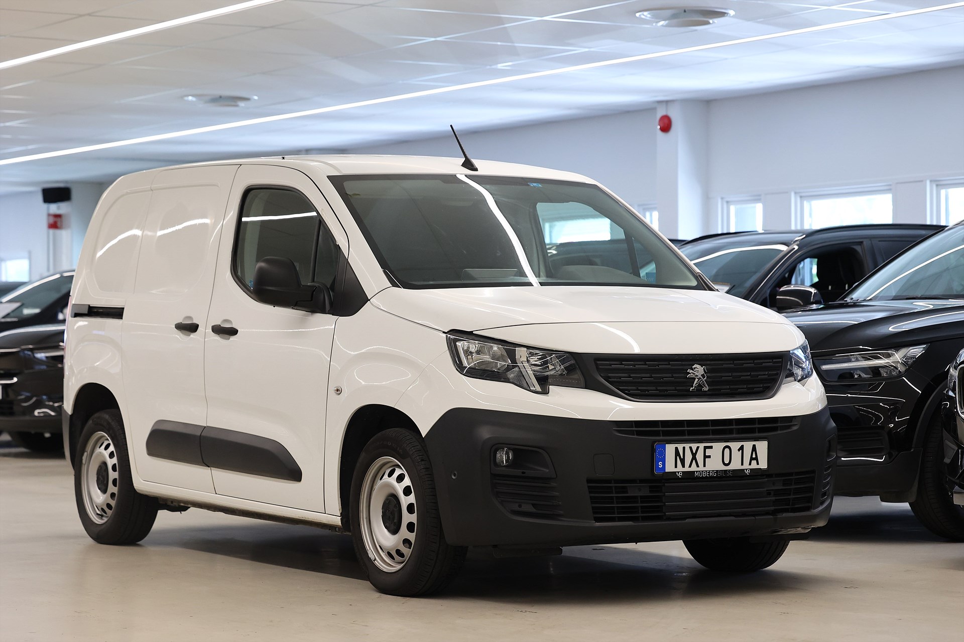 Peugeot Partner 1.5 L2 102hk V-inrett Värmare Drag MOMS