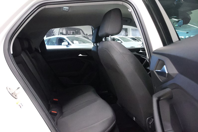 Audi A1 Sportback 30 TFSI 116hk Proline CarPlay Cockpit PDC