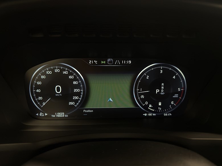 Volvo XC90 B5 AWD Inscription, 7 säten, HUD, 360° kamera, 1 brukare 2020, grå – bild 11 av 24, begagnad hos Niber i Järfälla