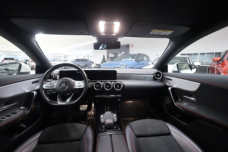 Mercedes-Benz CLA 200 SB 163hk AMG Drag Navi