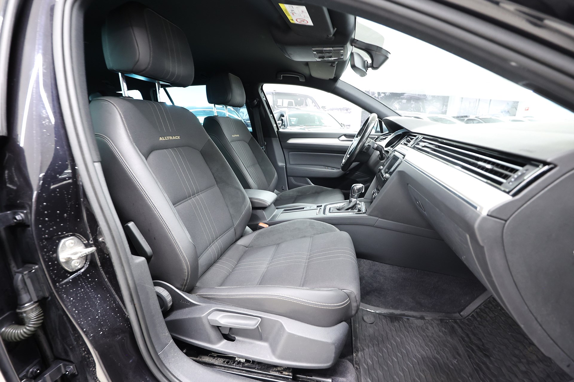 Volkswagen Passat Alltrack 2.0 TDI 4M B-kamera Värmare Carplay