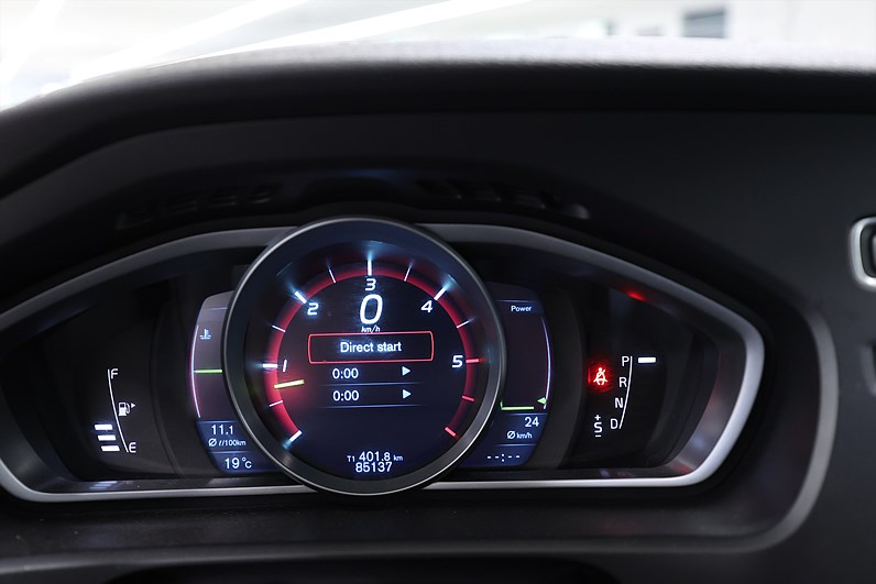 Volvo V40 D3 150hk Aut Summum Teknik Pkt Skinn Värmare