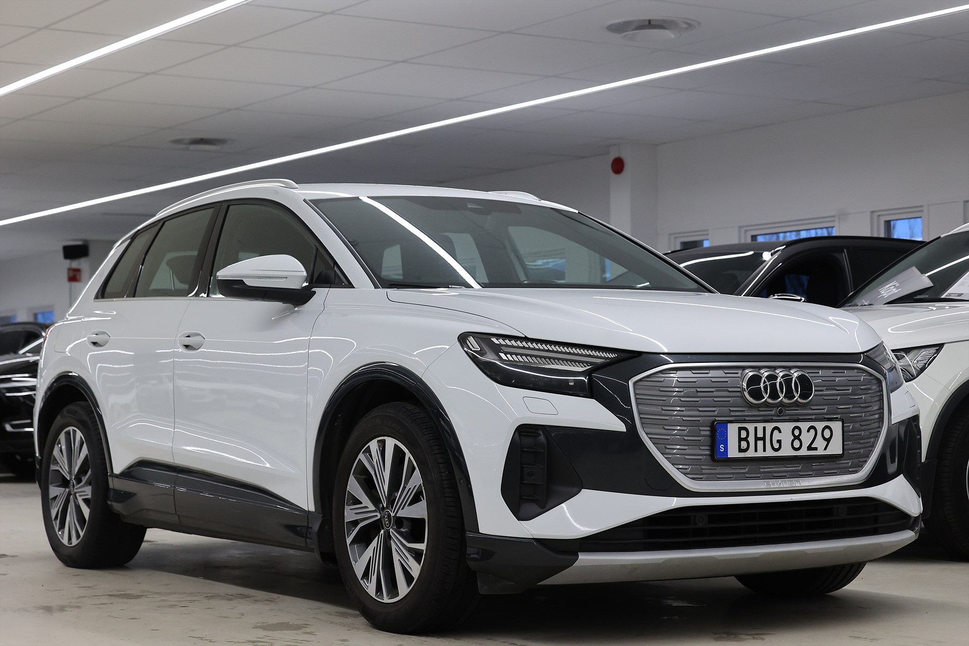 Audi Q4 40 e-tron 204hk *Hjulkampanj!* Värmare B-kamera Drag