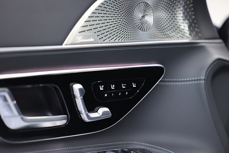Mercedes-Benz AMG SL 63 4M+ Keramiska HUD Dynamic Plus