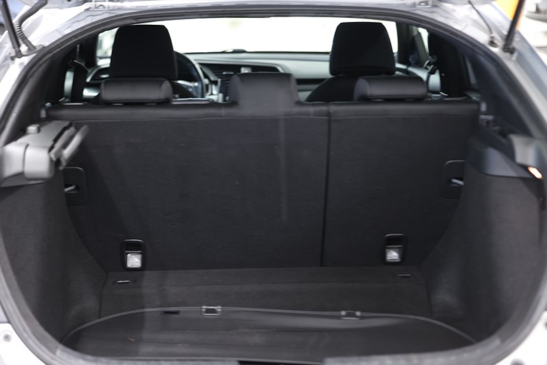 Honda Civic 1.0 126hk Elegance B-kamera Navi