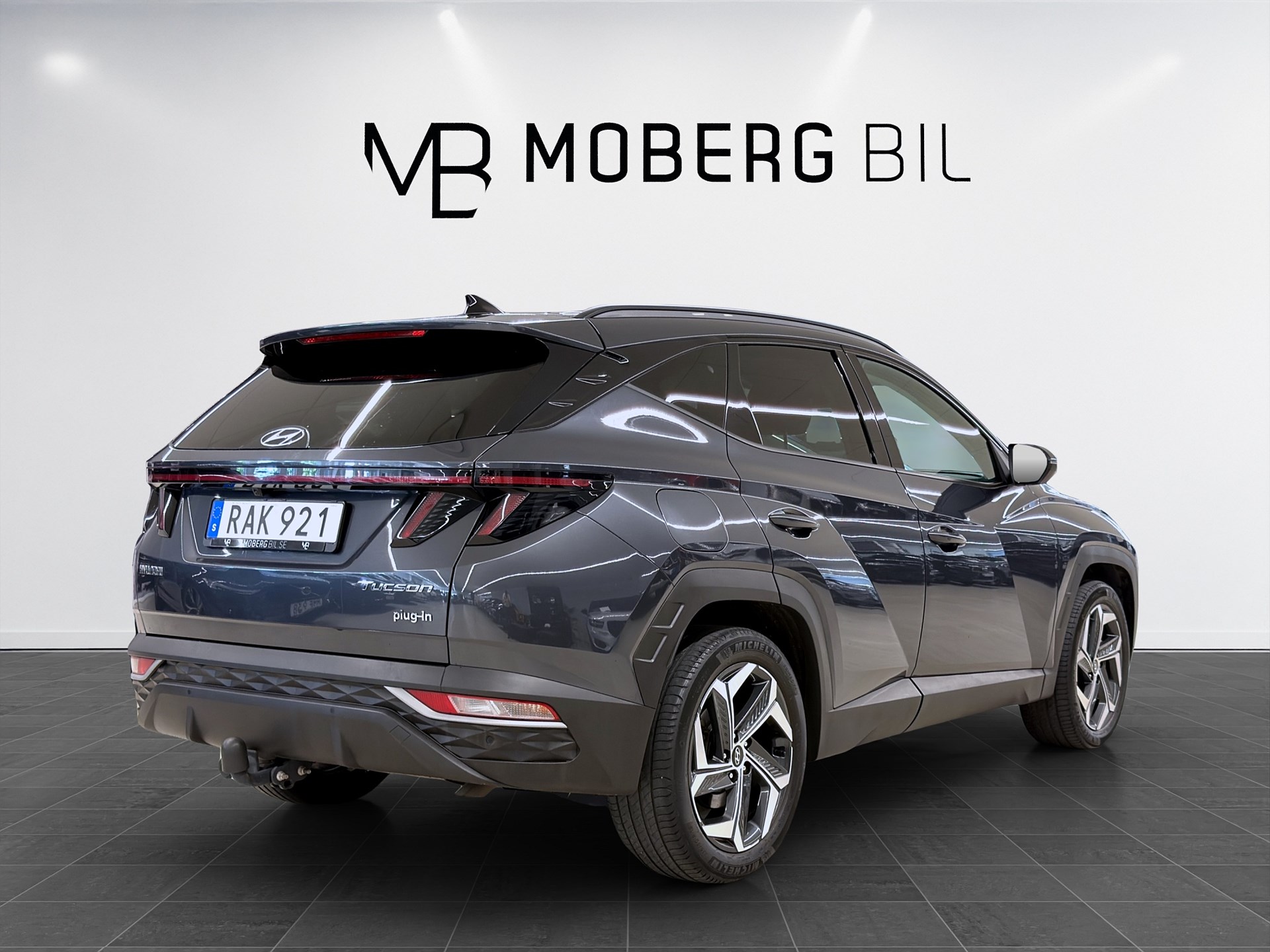 Hyundai Tucson PHEV 265hk Helg på Moberg! Essential B-Kamera Drag Navi