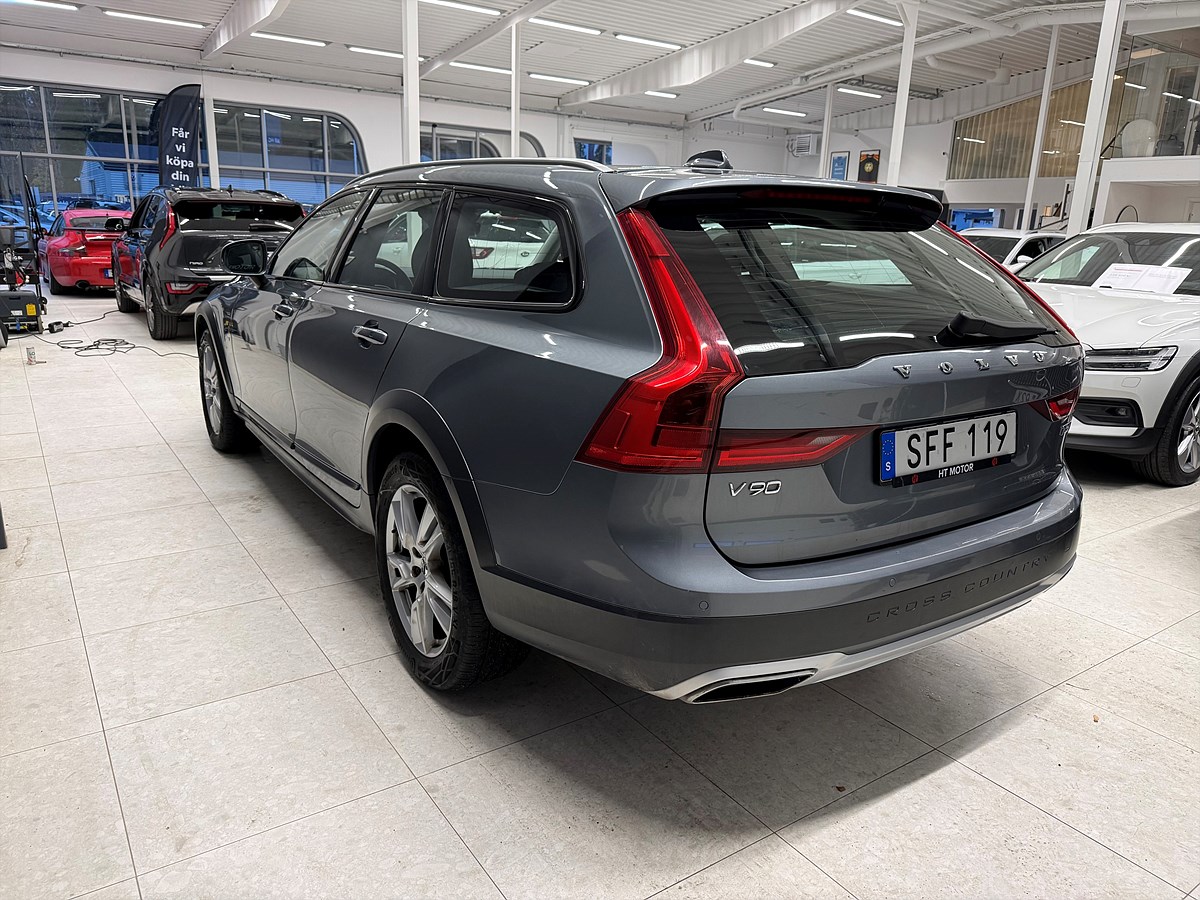 Volvo V90 Cross Country – bild 5