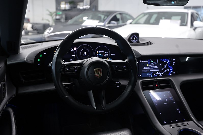 Porsche Taycan 4S Performance 571hk Chrono BOSE Pano