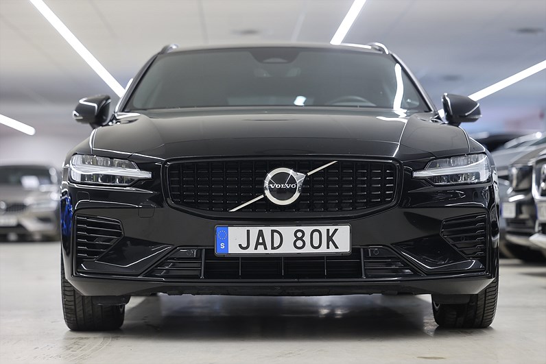Volvo V60 Recharge T6 AWD 350hk Plus Dark Värmare B-kamera Navi