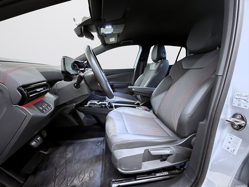 Volkswagen ID.4 GTX AWD 299hk Navi CarPlay 360 IQ Light