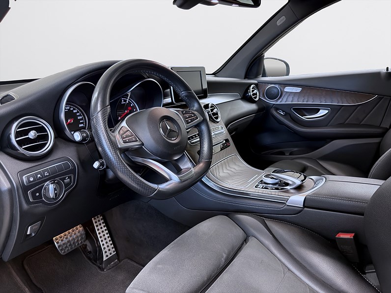 Mercedes-Benz GLC 250 4M 211hk AMG Line Pano B-Kamera